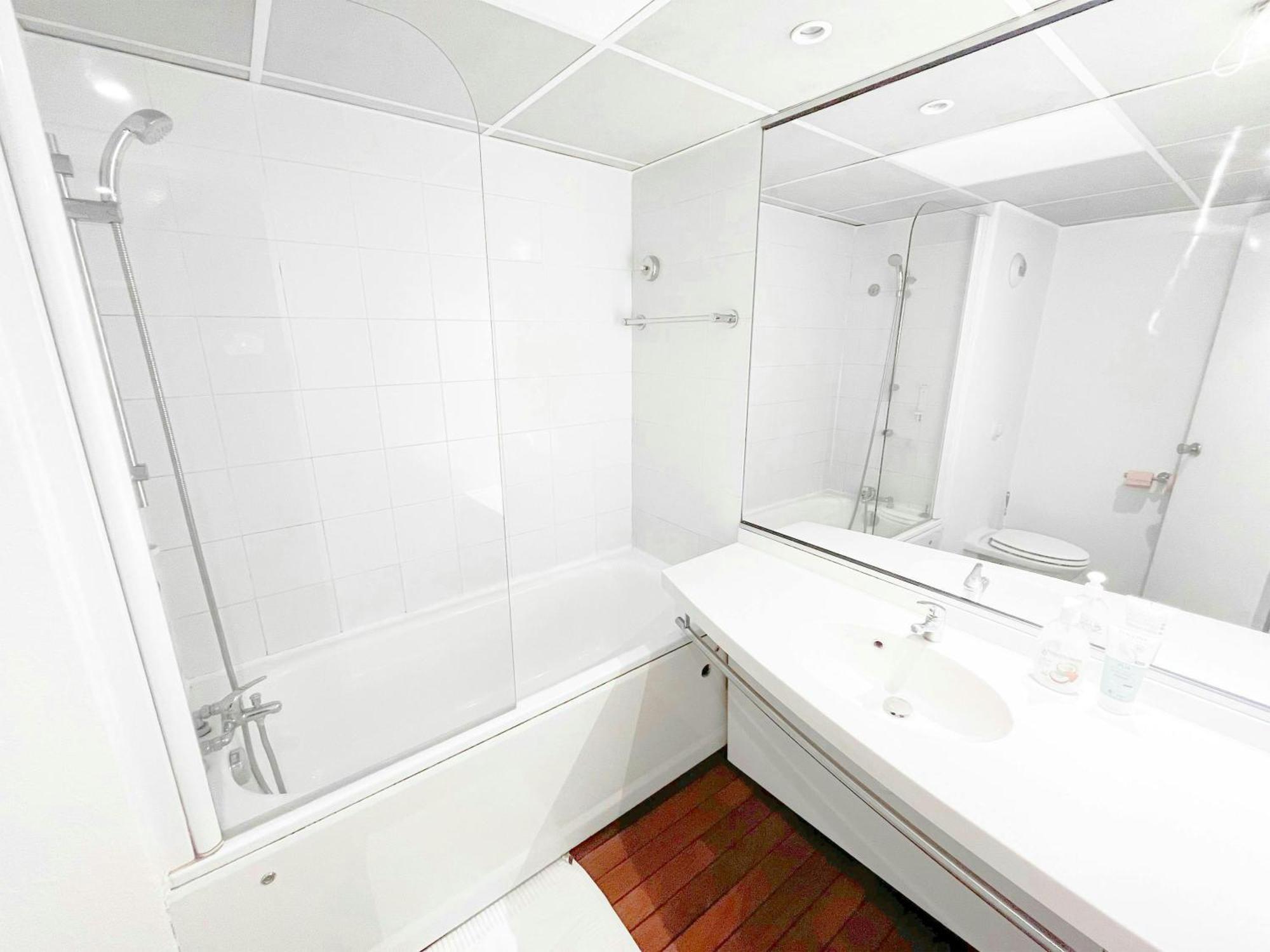 Paris Retreat 5 Minutes From Hoche Metroparking Apartamento Pantin Exterior foto